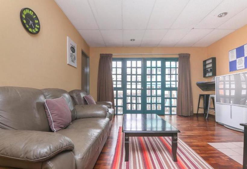 Spot On 89789 Hotel Check In 2