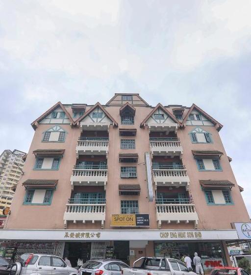 Spot On 89789 Hotel Check In 2