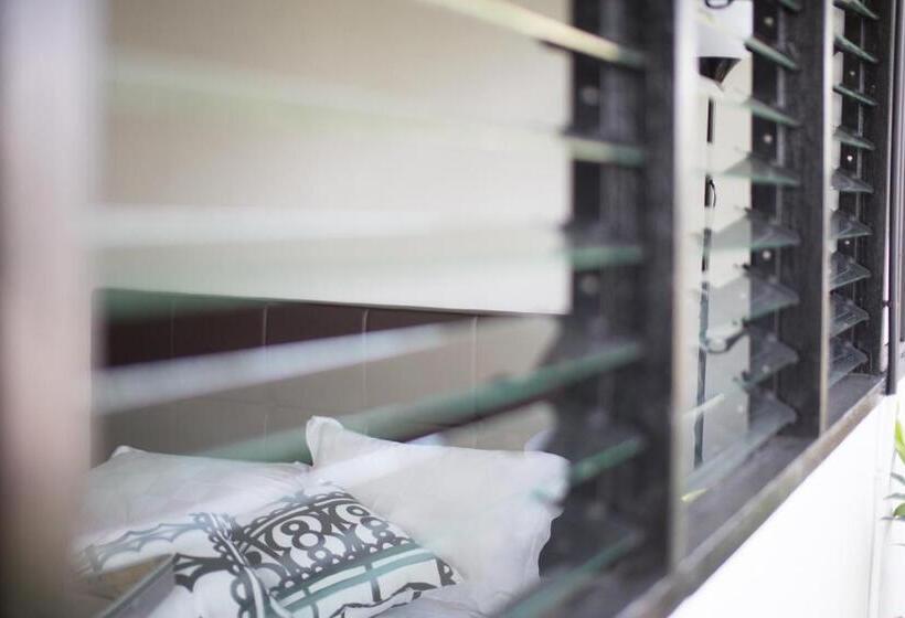 هتل The Marian Boutique Lodging House