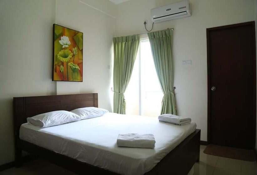 בית מלון כפרי Tulasi Mahal