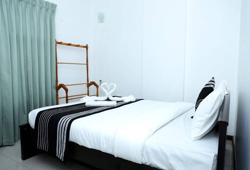 בית מלון כפרי Tulasi Mahal