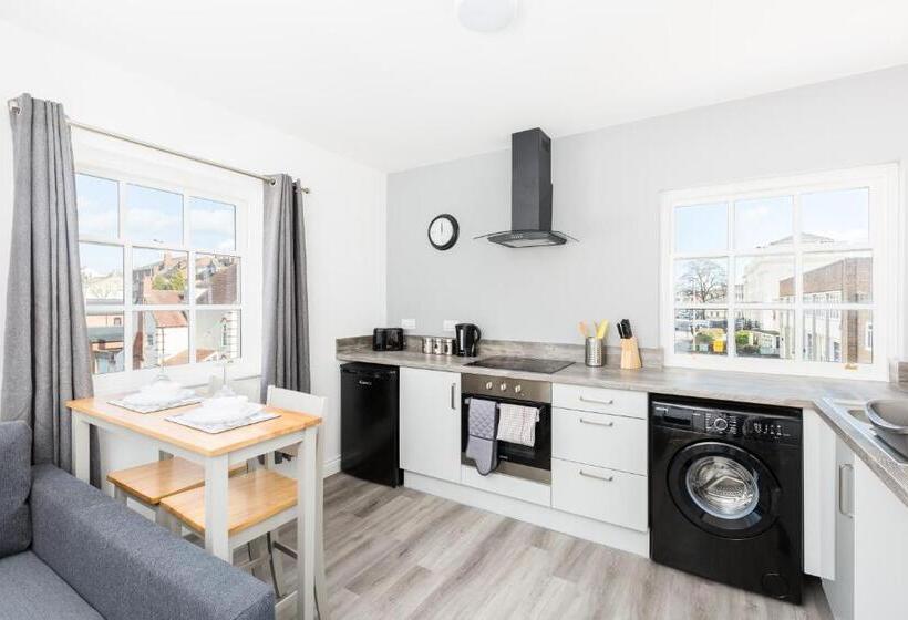 Marvel Apartments Leamington Spa