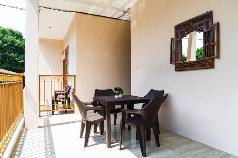 ペンション Reddoorz Near Cipinang Indah Mall