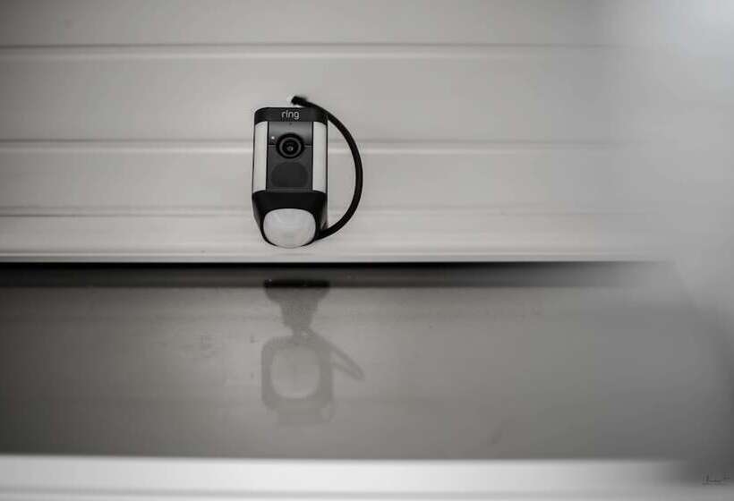 پانسیون Roberts Residence