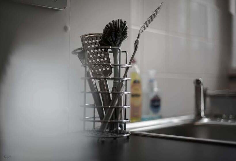 پانسیون Roberts Residence