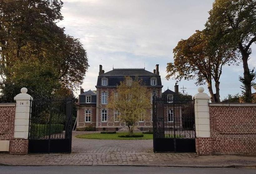 بنسيون Villa Varentia