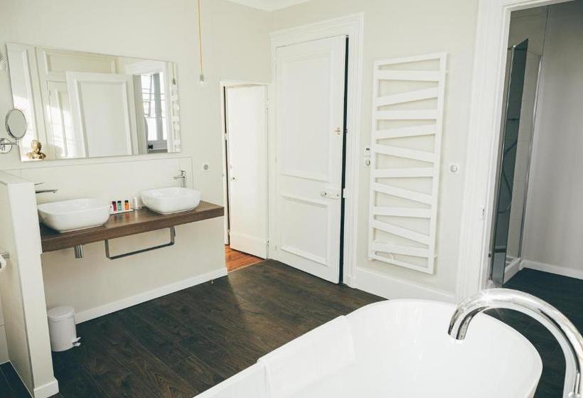 بنسيون Villa Varentia