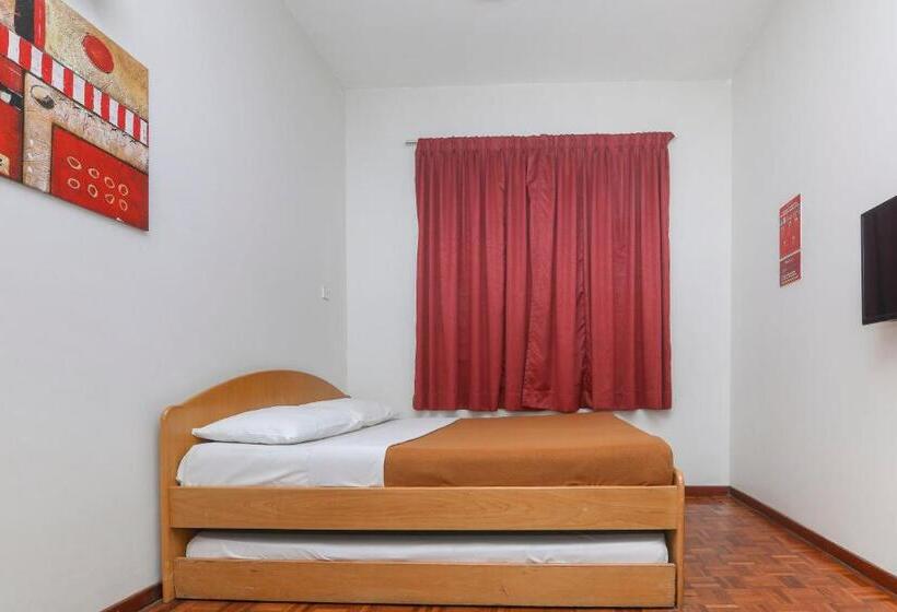 Spot On 89789 Hotel Check In 2