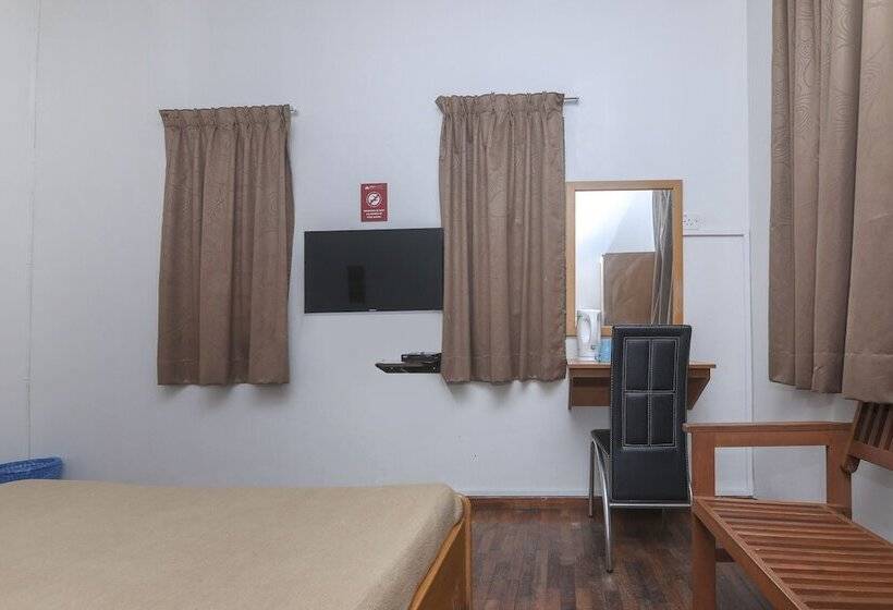 Spot On 89789 Hotel Check In 2