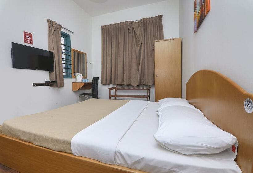 Spot On 89789 Hotel Check In 2