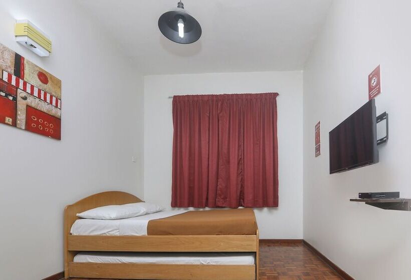 Spot On 89789 Hotel Check In 2