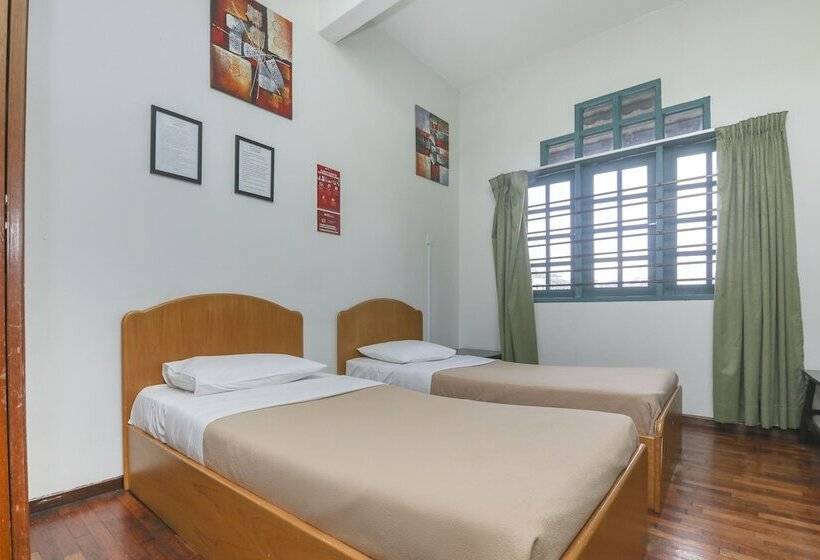 Spot On 89789 Hotel Check In 2