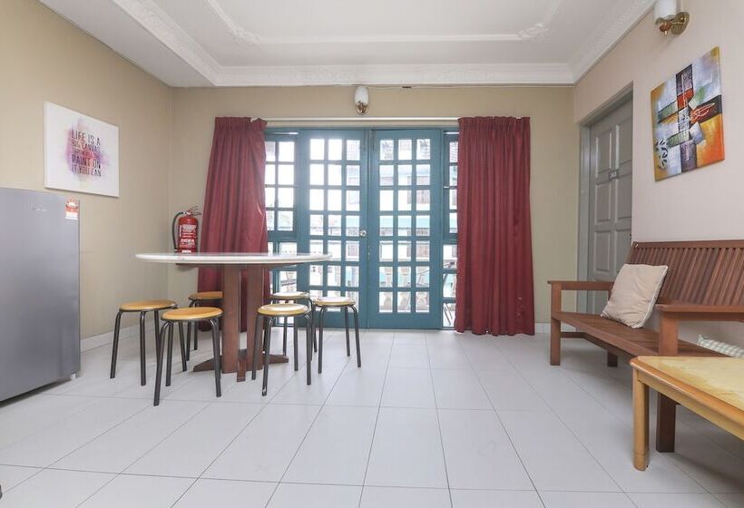 Spot On 89789 Hotel Check In 2