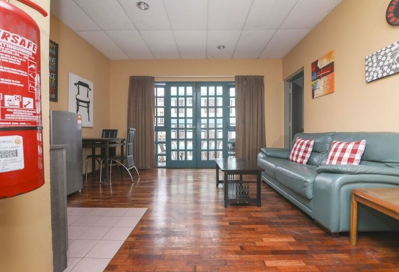 Spot On 89789 Hotel Check In 2