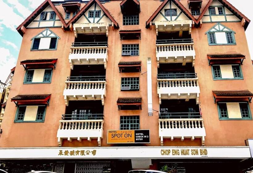 Spot On 89789 Hotel Check In 2