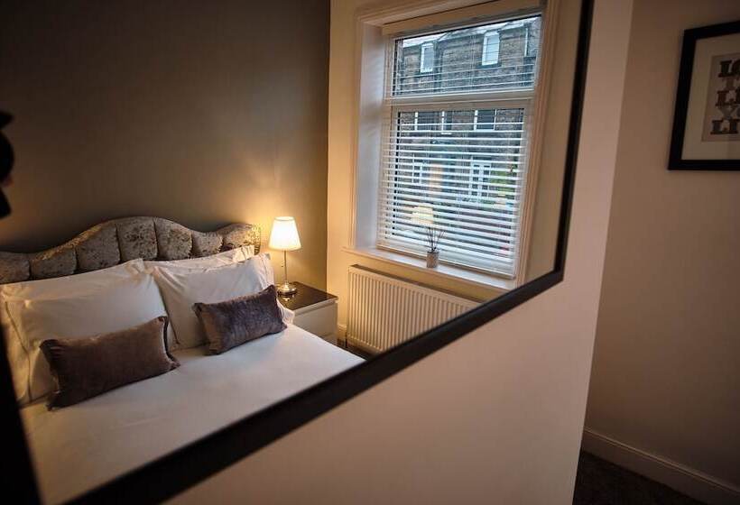 The Townhouse Simple2let Serviced Apart