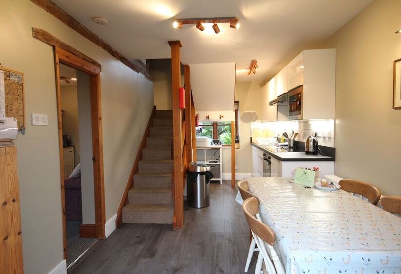 Whitley Elm Cottages