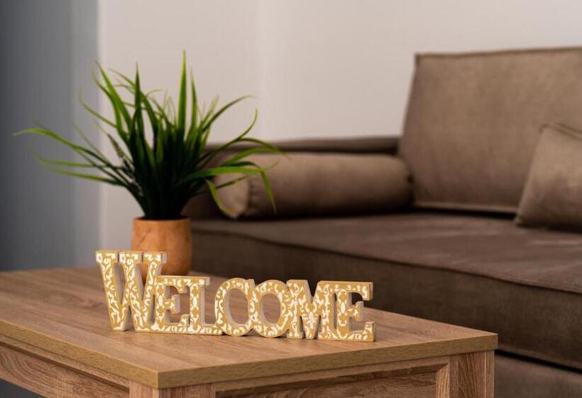 Aerenia Luxury Suites