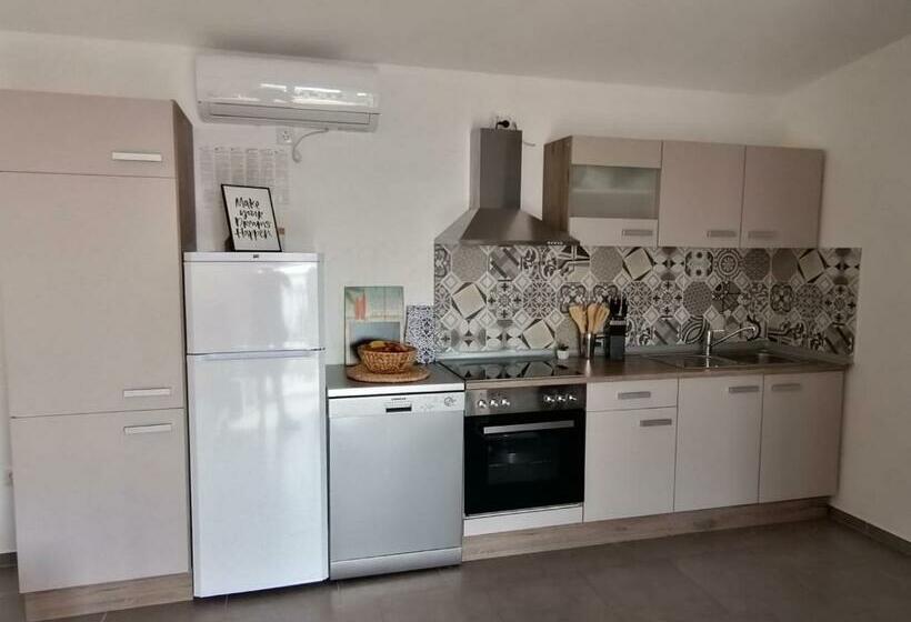 Apartmani Sirius Rogoznica