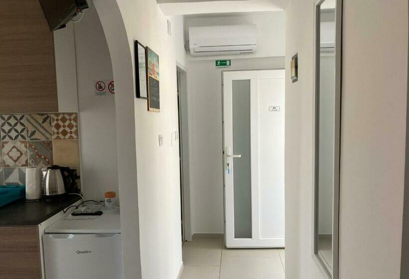 Apartmani Sirius Rogoznica