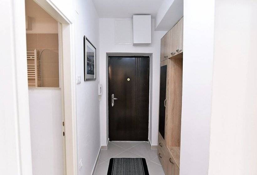 Apartment Fran Green & Blue