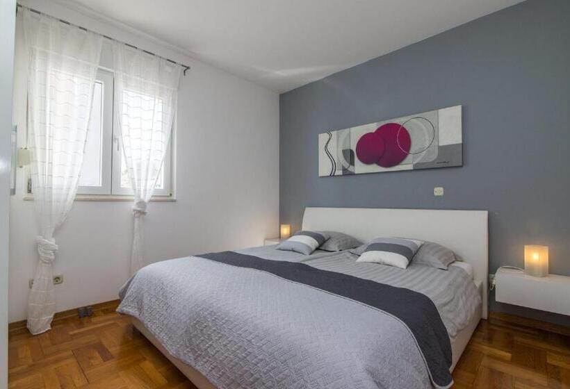 Apartment Mirela