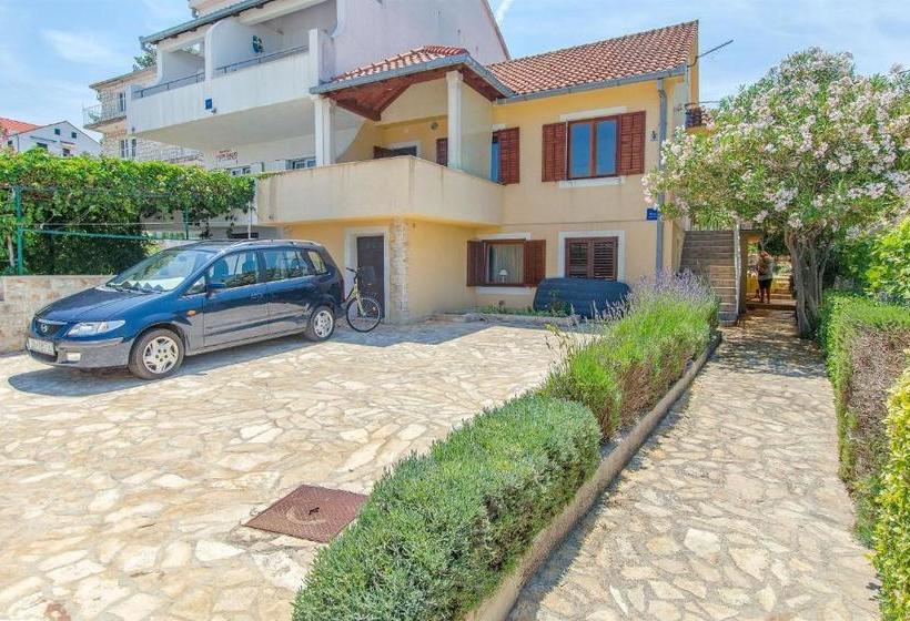 Apartment Renata