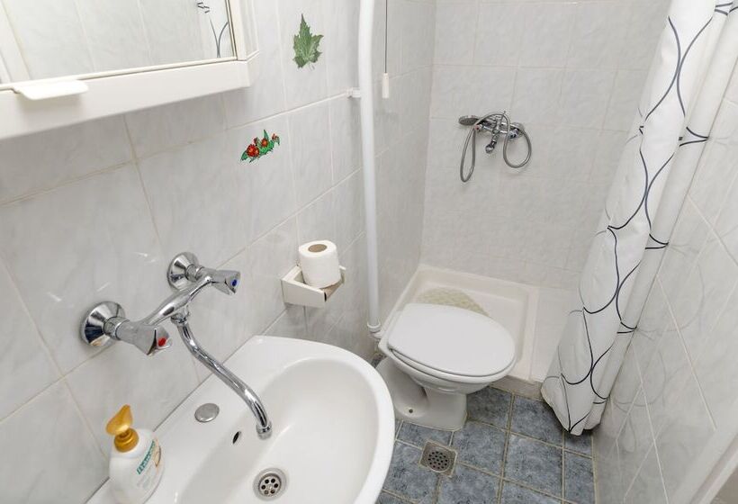 Apartment Snjezana