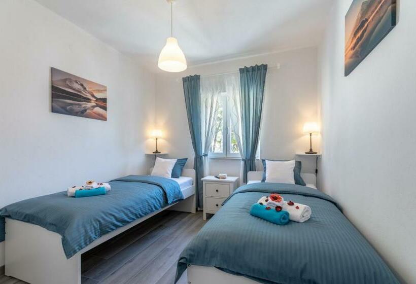 Seaview Apartment Toni