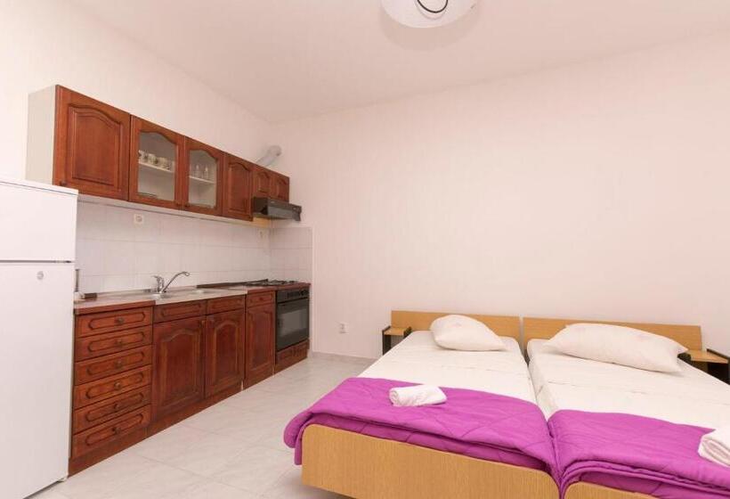 Apartments A Cappella Music