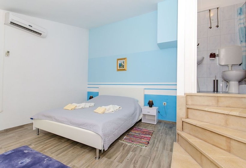 Apartments Beach Gem