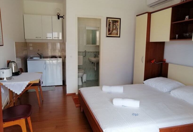 Apartments Emmas Studio