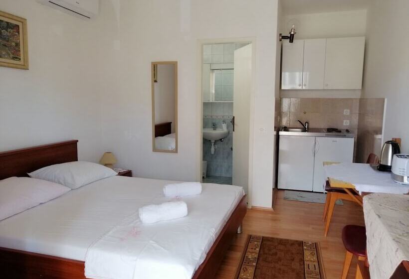 Apartments Emmas Studio