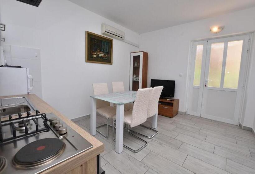 Apartments Jere Proto