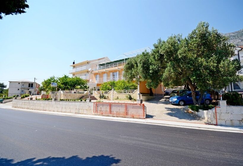 Apartments Josko
