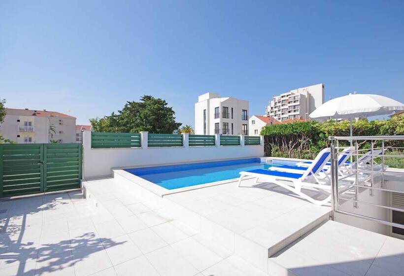 Apartments Slobodanka