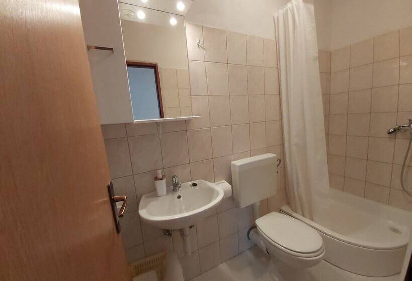 Apartments Villa Pelegrin