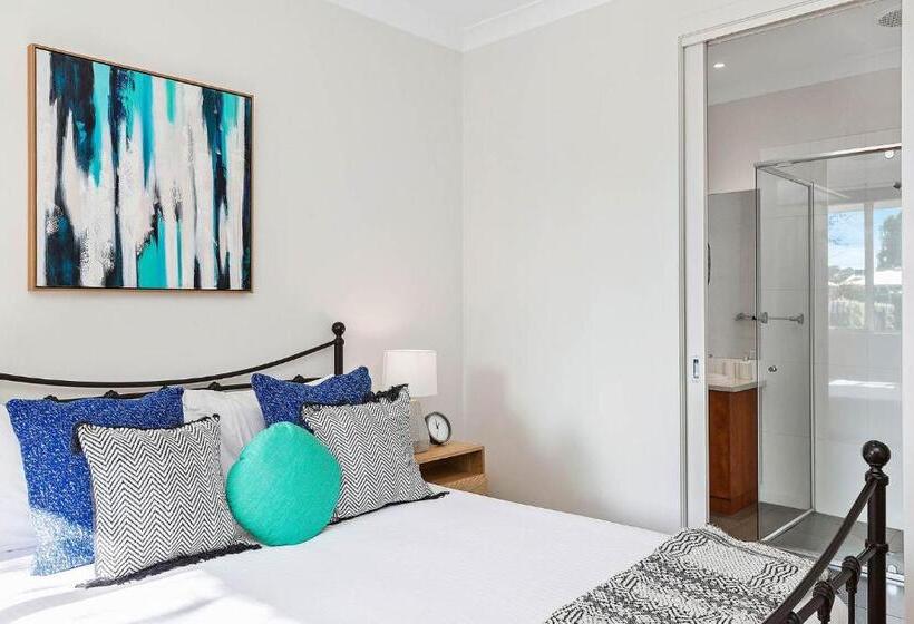 Boutique Stays   The Richardson