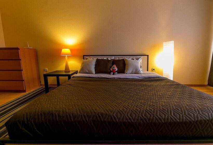 Dobriye Sutki Liteinaya 44a