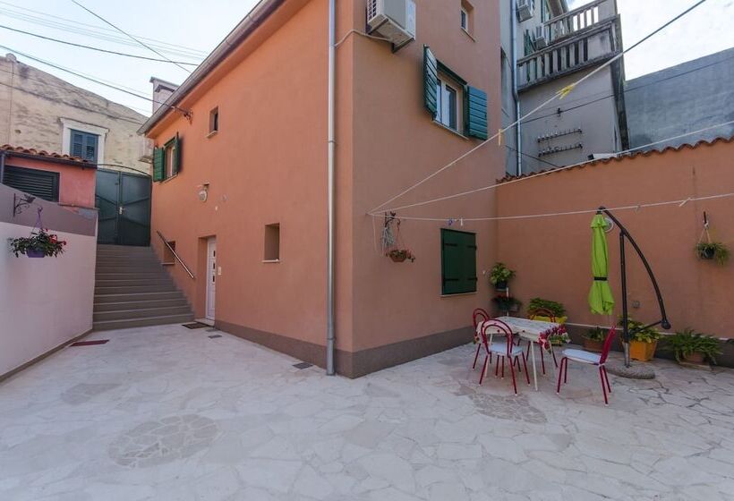 House Poets Street In Old Sibenik