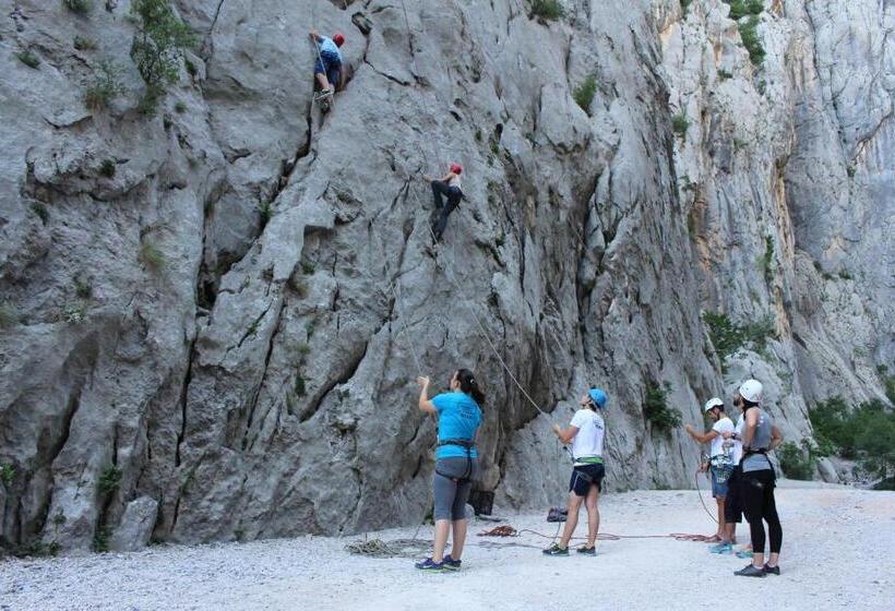 Mareta   Apartment In A Stone House