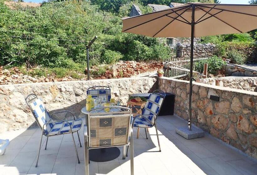 Mareta   Apartment In A Stone House