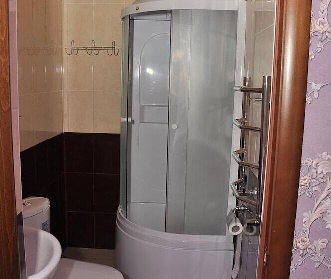 ペンション Gostevoy Dom Na Volodarskogo