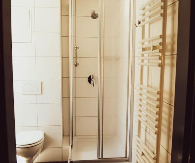 Pension Und Monteurzimmer Victoria