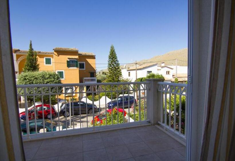 Spacious House Near Port De Pollenca With Pool