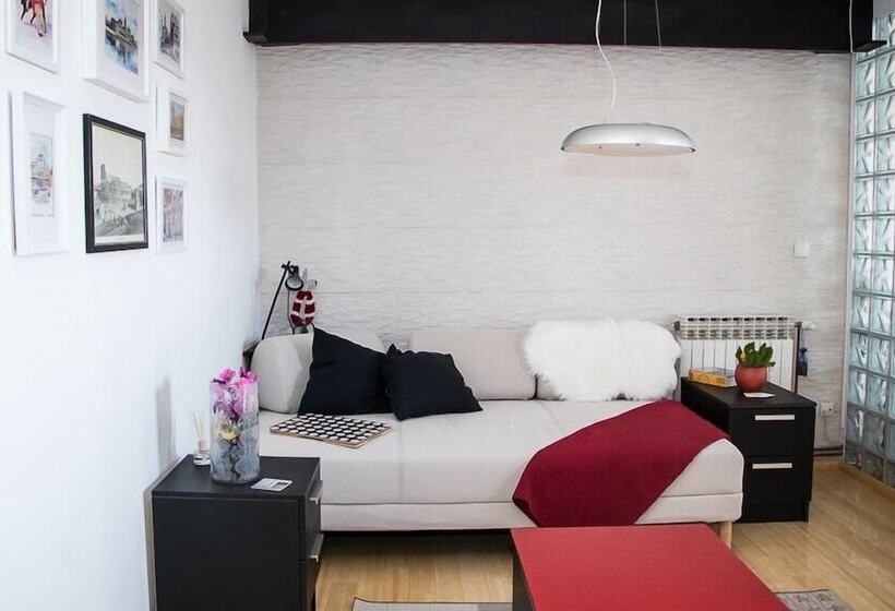 Apartment Travel Hub