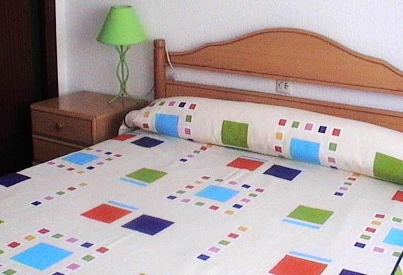 Spacious Apartment In Cullera With Mountain View