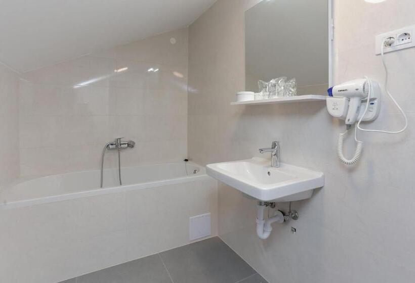 Apartments Villa Niko With Pool