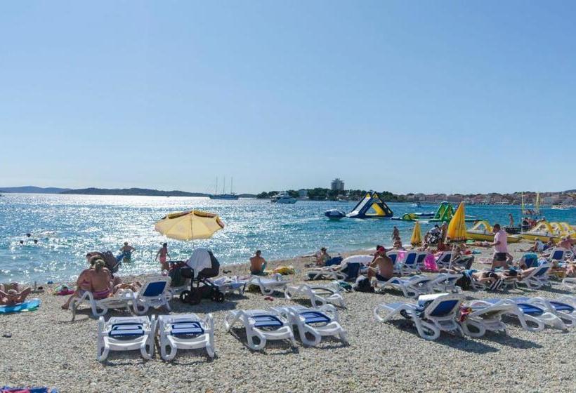 Apartments Little Spring