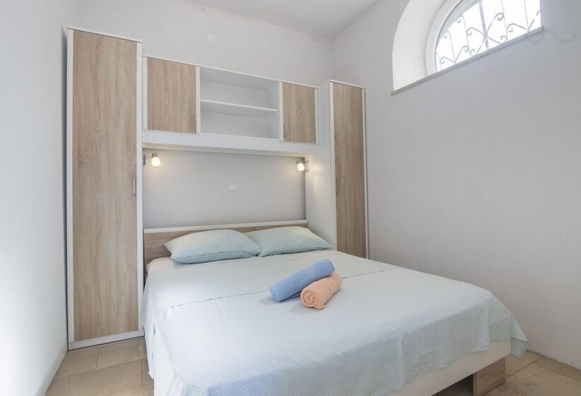 Apartments Luce I Jure